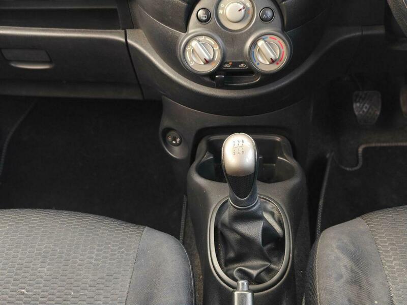 
								Nissan full									