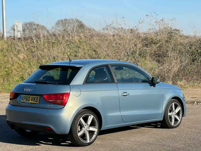 
								Audi full									