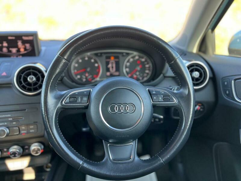 
								Audi full									